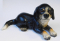 Preview: Porzellanfigur Hund liegender Welpe Goebel matt schwarz 13,5cm (N)