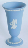 Kleine Vase Wedgwood blau hellblau seltene Form 10cm