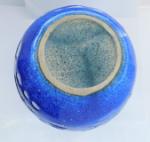 Blaue Keramikvase KTU Kunsttöpferei Unterstab Langenhessen Kugelform 14,5c