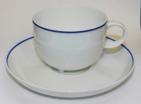 Kaffeetasse + Untertasse Rosenthal Century Wirkkala weiß blauer Rand (N)