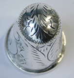 Kleiner Fingerhut Silber 925 feines Gravurmuster  (N)