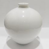 Vase bauchige Form klassisch weiß KPM Berlin I. Wahl 10,5cm