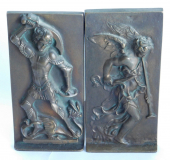 2 Bronze Buchstützen Erzengel St. Michael mit Drache + Engel mit Posaune BK