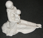 Porzellanfigur Mother Dear Goebel Spencer limitiert Bisquit 22x12cm (N)