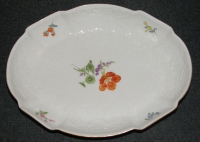 Schale Meissen Dulong Relief bunte Blume 25x19,2 II.Wahl (N)