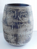 Ausgefallene Studiokeramik Vase Margaretenhöhe abstrakt Eule Gesichter 15,5cm