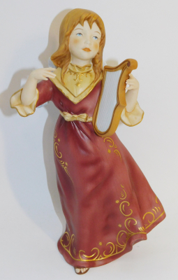 Porzellanfigur Engel mit Harfe Leier Kaiser rotes Kleid 22,5cm (N)