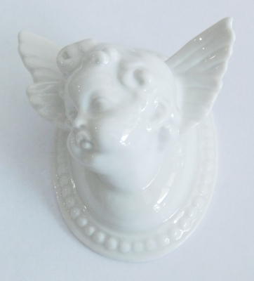 Engelskopf Engel Putto Wagner & Apel plastisch 6x4,3cm weiß Perlrand #b