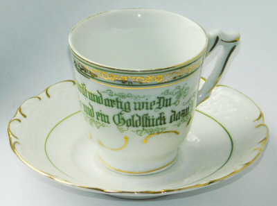 Jugendstil Kindertasse Spruchtasse Ein Kind das brav ist ... Goldstück dazu (N)